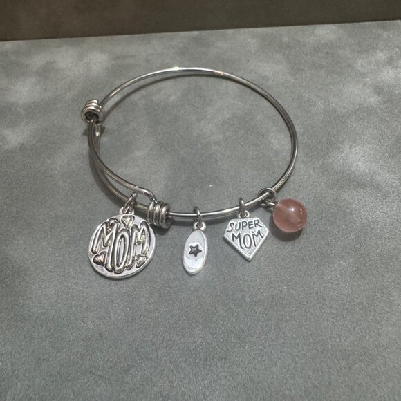 Charm Bracelet Silver Adjustable Super Mom Heart Charms Pink Glass Bead Bangle - Picture 1 of 3